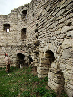 сохранившаяся турецкая крепость в Сатанов